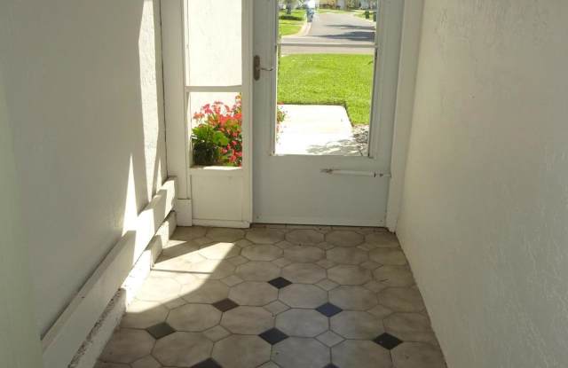 381 Myrtlewood Road Gallery 3