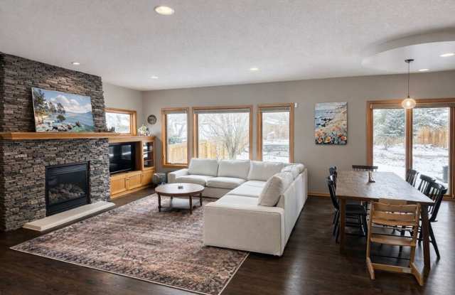 2489 Schneider Court photos photos