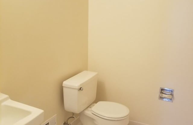 6363 N. 11TH Rd. Gallery 2
