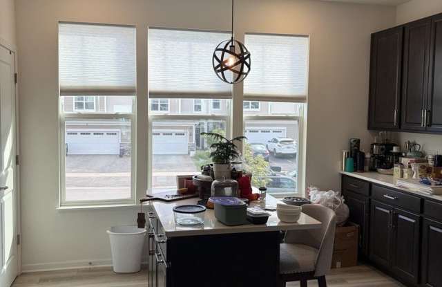 2724 Fieldcrest Drive Gallery 2