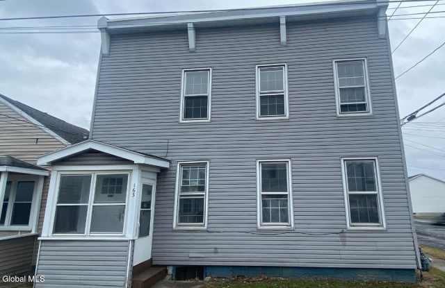 163 Paine Street Gallery 1
