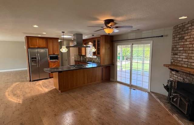 Beautiful 4-Bedroom Home situated in Quiet and Comforting Green Valley Neighborhood Gallery 1