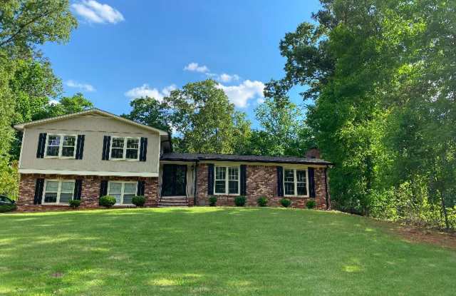 490 Woodgate Dr - 490 Woodgate Drive, Cobb County, GA 30066