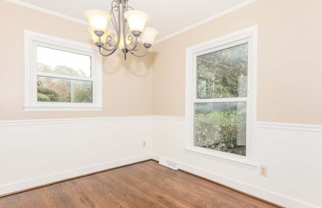 6908 Foxworth Drive Gallery 3