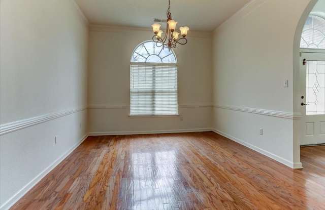 160 COTTONWOOD Dr Gallery 4