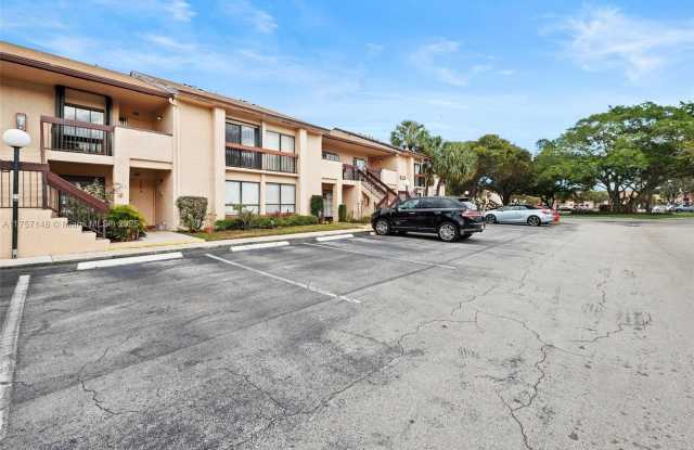 2347 SW 15th St photos photos