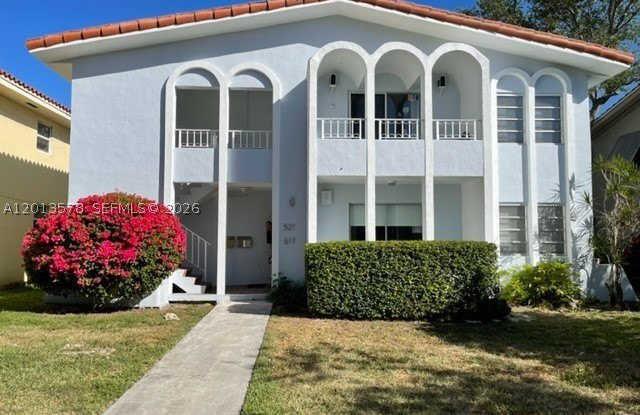 517 Menendez Ave photos photos