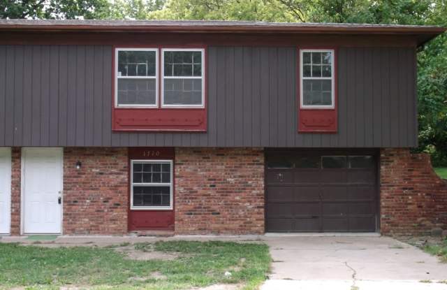 Duplex - Quiet Cul de Sac! - 1710 North 76th Terrace, Kansas City, KS 66112