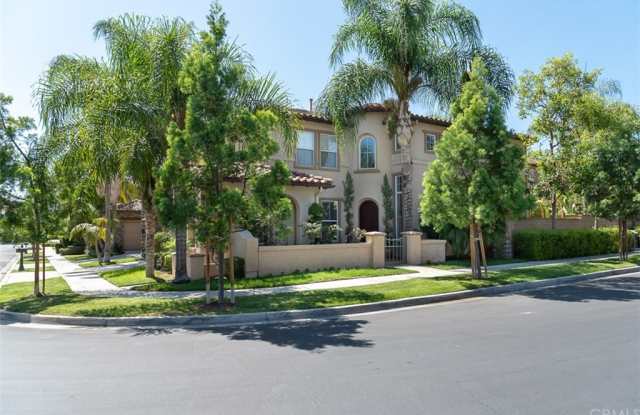 7 Poway - 7 Poway, Irvine, CA 92602