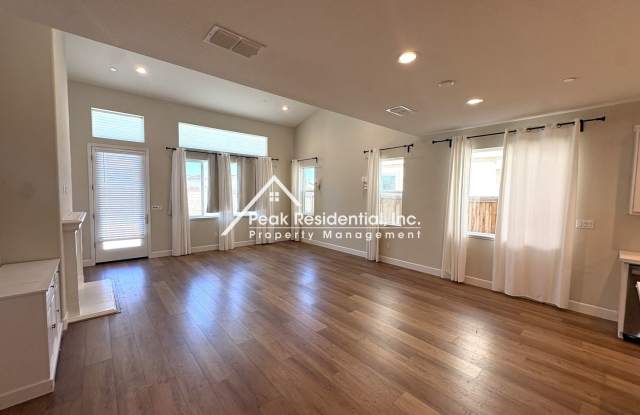 Updated 4bd/3ba West Sacramento House With Loft! Gallery 4