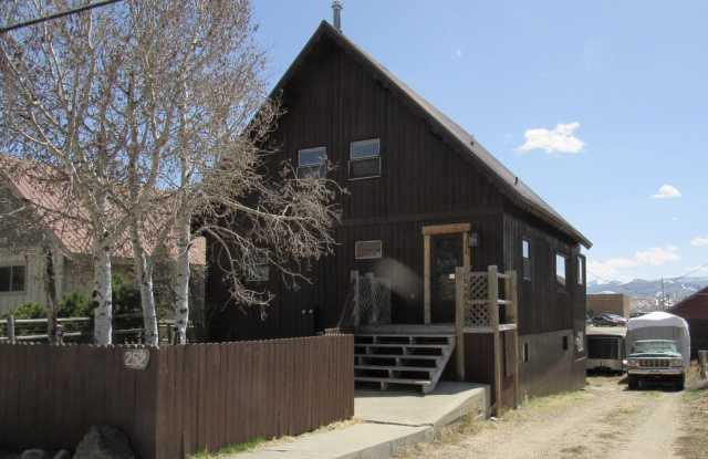 Charming Granby Home, Available October 1st! Gallery 1