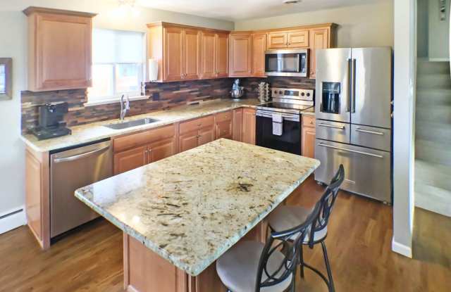 3325 E Montana Pl Gallery 2