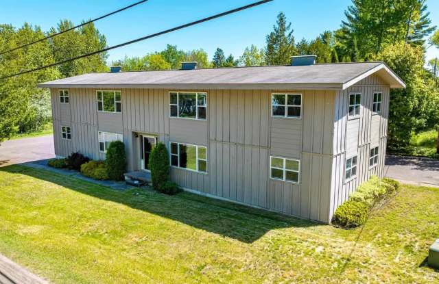 1001 Agate Street - 1001 Agate Street, Houghton, MI 49931