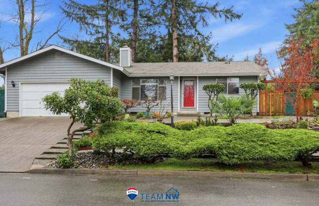 Move in ready! 3 bed 2 bath, 2 car garage - fully customized outdoor living space! Olympia School District. - 935 Cushing Court Northwest, Olympia, WA 98502
