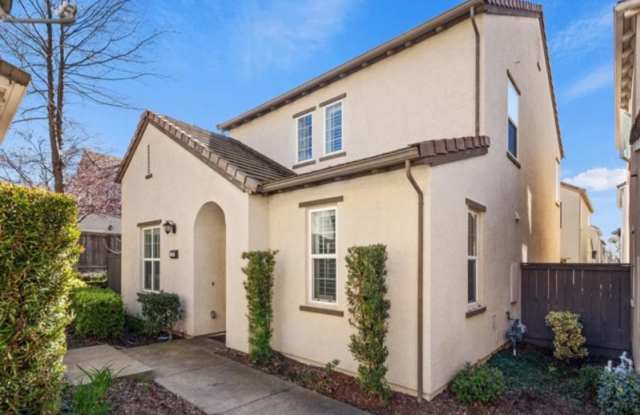 76 Chambord Way Gallery 1