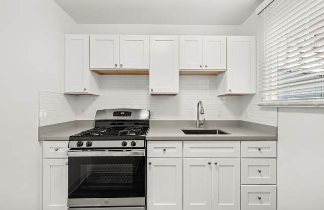 Westlake Apartments photos photos