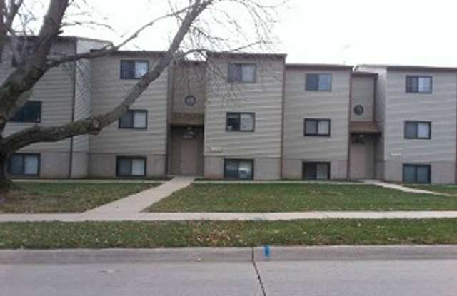 Cute 1 Bedroom Condo Available 2026 - 2613 Westwinds Drive, Iowa City, IA 52246