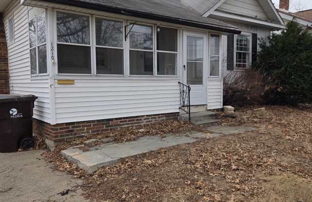 1210 West Mac Queen Avenue photos photos 1210 West Mac Queen Avenue photos photos