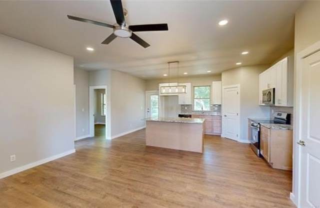 8761 S 4180 Road Gallery 2