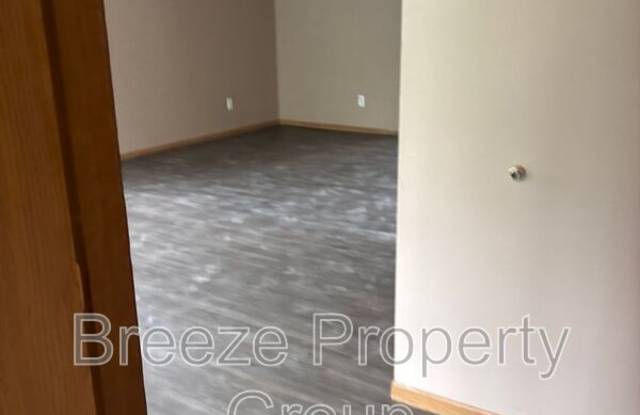 913 Hawthorne St photos photos