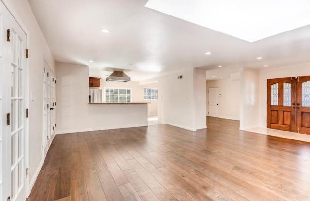 4798 Regalo Road Gallery 4