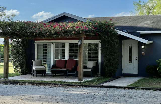 16163 Rustic Road Gallery 2