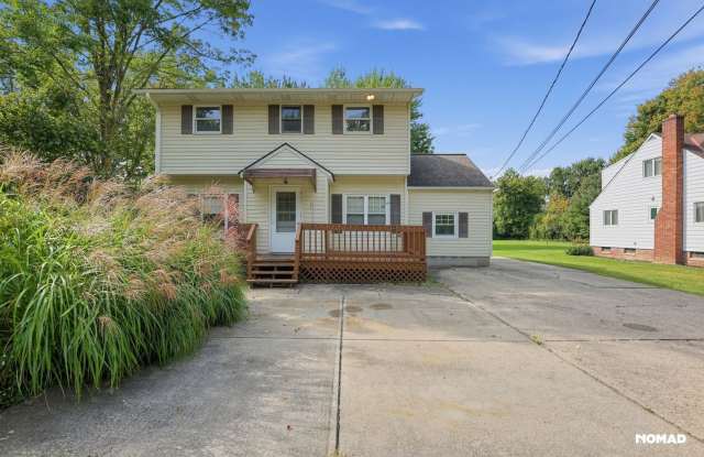 Spacious 5BR House in Westlake Gallery 3