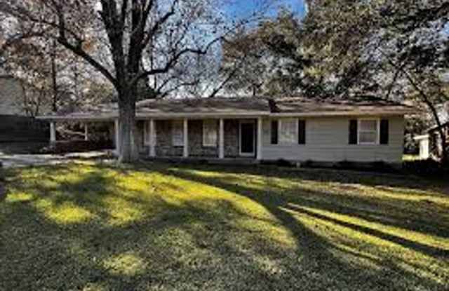 229 Maywood Circle Jackson, MS 39211 Gallery 1