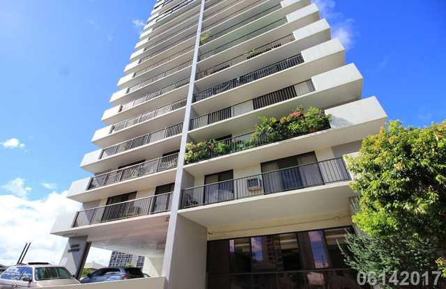 Move-In Ready  Conveniently Located 2BR / 1BA / 1PKG PARKSIDE TOWER – MCCULLY Gallery 3