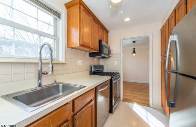 445 Morris Ave - 445 Morris Avenue, Union County, NJ 07081 445 Morris Ave - 445 Morris Avenue, Union County, NJ 07081