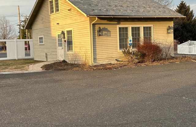 404 MAIN Street unit: Carriage House photos photos