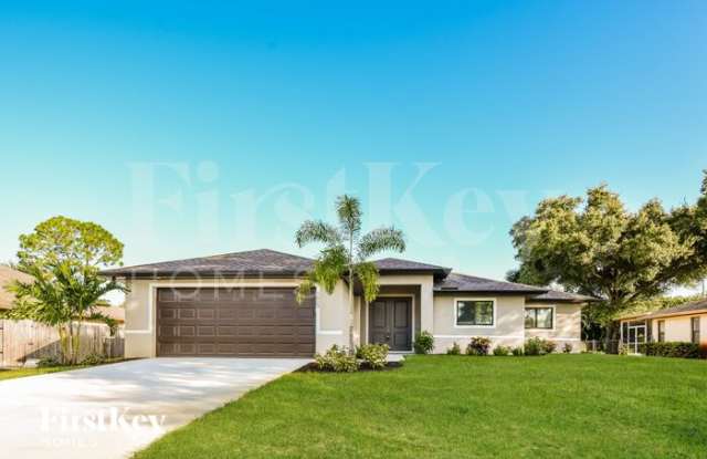 9023 Caloosa Road photos photos