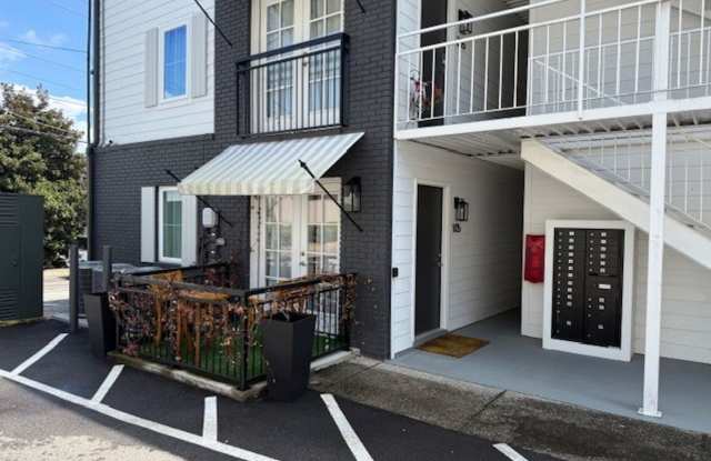 500 Grace Street photos photos