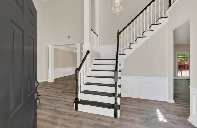 3 bedroom and 2.5 bath in Highland Creek Gallery 3