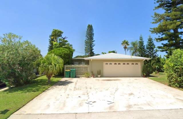 120 CAUSEWAY BOULEVARD photos photos