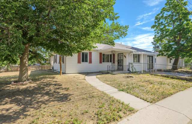 Spacious 3BR Home with Sunroom, Bonus Room & Large Yard photos photos Spacious 3BR Home with Sunroom, Bonus Room & Large Yard photos photos