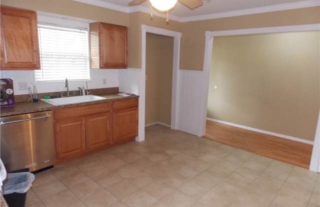 1309 Azalea Lane Gallery 4