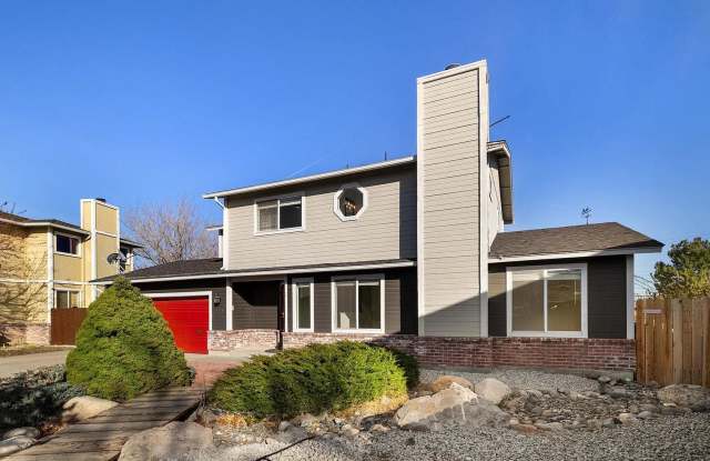 3 Bed/2.5 Bath House w/ Yard Close to UNR photos photos 3 Bed/2.5 Bath House w/ Yard Close to UNR photos photos