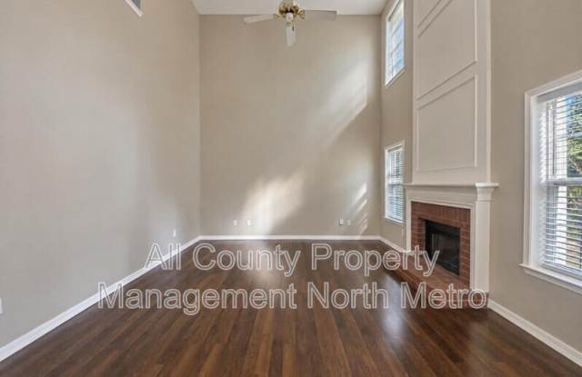 1095 Winthrope Chase Drive Gallery 2