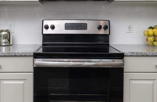 2700 Charlotte Ave Apartments Gallery 2