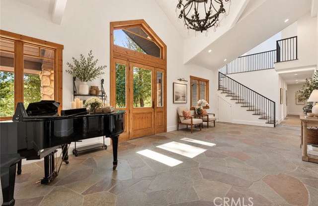 24305 Bridle Trail Road Gallery 2