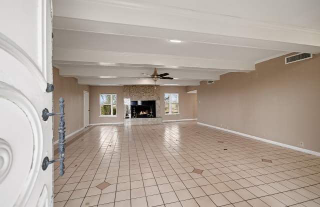 9719 Southwest I-10 Frontage Road Gallery 4