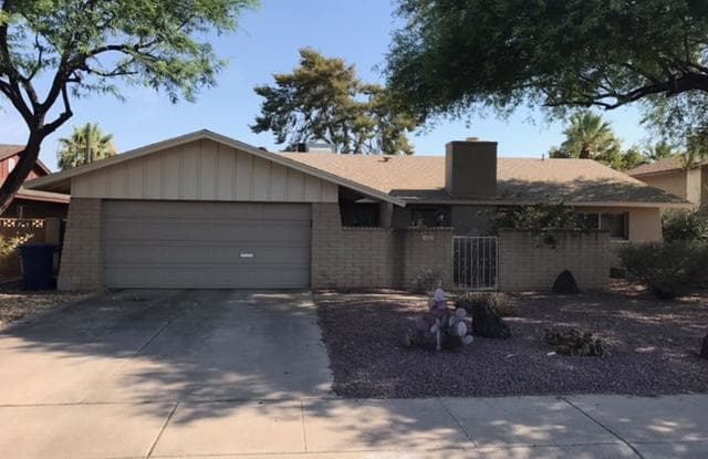 1622 E LA JOLLA Drive - 1622 East La Jolla Drive, Tempe, AZ 85282