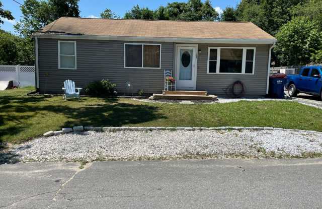 Charming 2BR Home Just Steps from the Beach! photos photos
