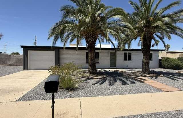 924 South Elmerita Avenue photos photos