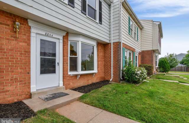 8844 CHERRY OAK COURT Gallery 2