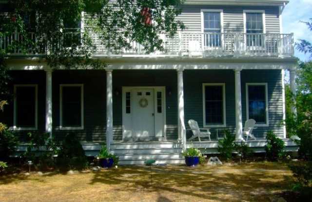 711 Mount Place Gallery 3