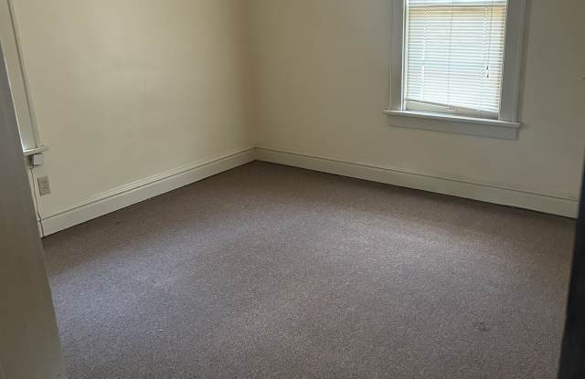 16 Manor Court Gallery 1