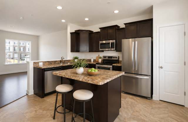 3 Bedroom Townhome with Bonus Room! photos photos