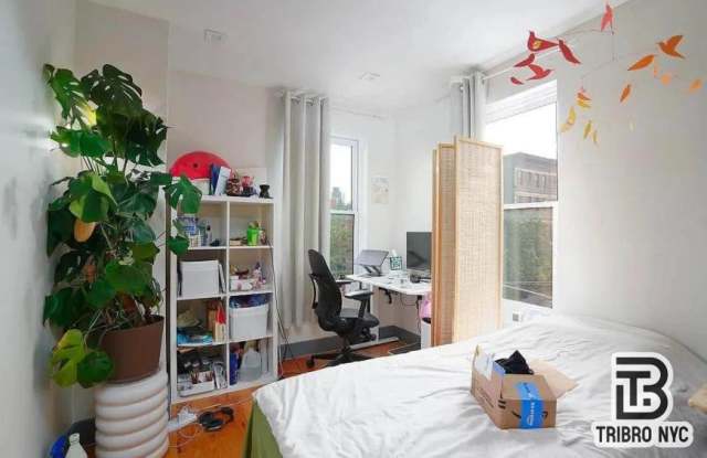 181 Greenpoint Avenue Gallery 3